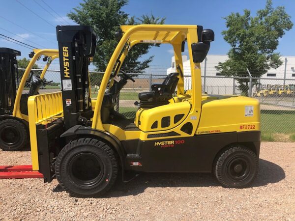 2020 Hyster 10,000# pneumatic forklift